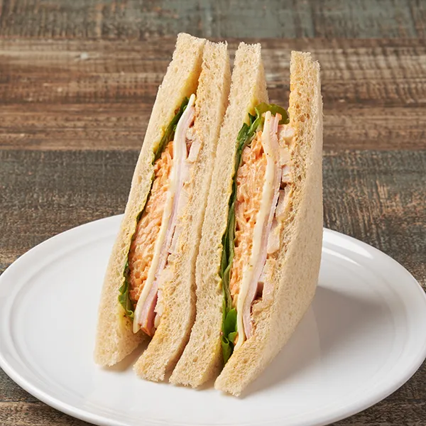 【東北・関東】全粒粉サンド　ローストチキンとハム
