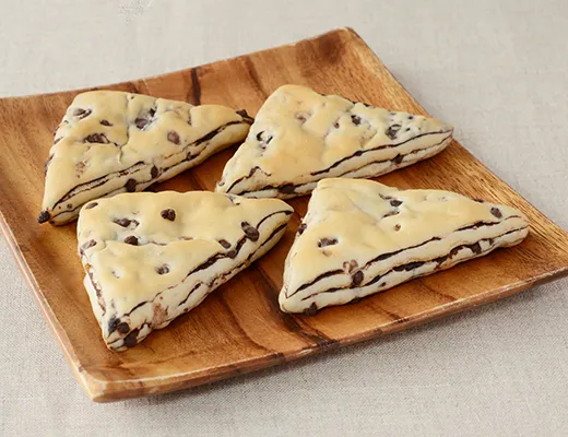 もっちりとした三角チョコパン　4個入