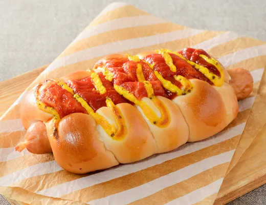 あらびきポークフランクロール