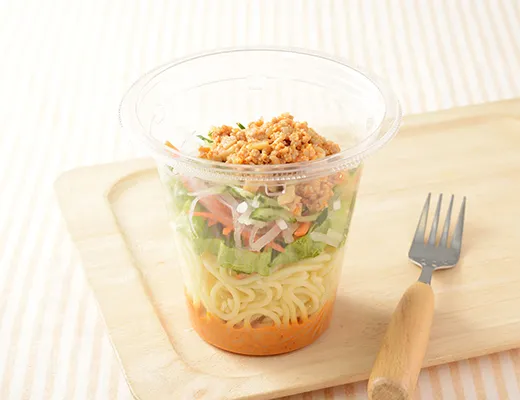 振っておいしいパスタサラダ　担々麺風