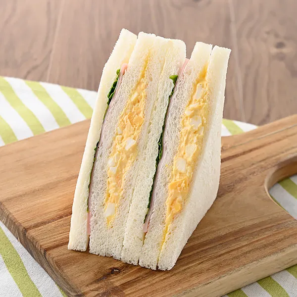 【自慢のハムサンド】サンドリア監修　ハムエッグサンド