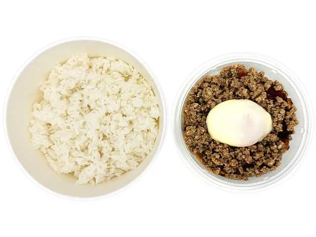 温玉とりそぼろ丼