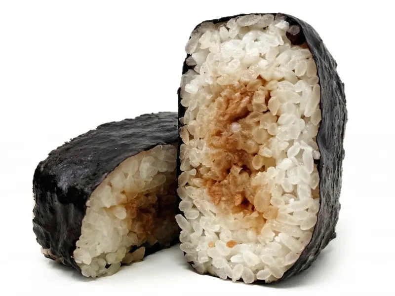 直巻おにぎり 鶏そぼろ