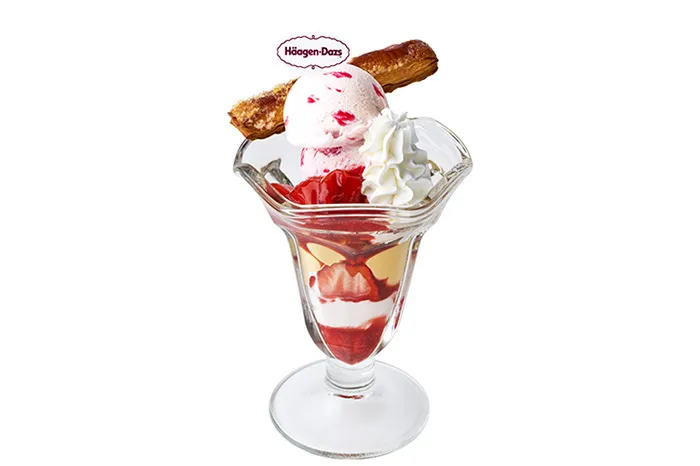 【期間限定】ICHIGO ミルフィーユパフェ with ハーゲンダッツ
