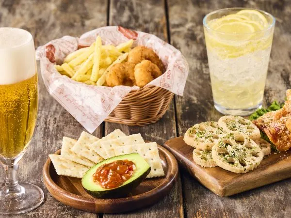 16時からの“夜のサードプレイス”が進化 「フレバル」リニューアル