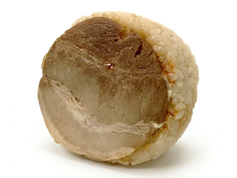 叉焼おにぎり にんにくラー油マヨネーズ