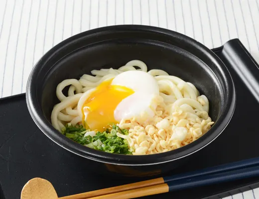 温・冷　気分で選べる！半熟玉子ぶっかけうどん