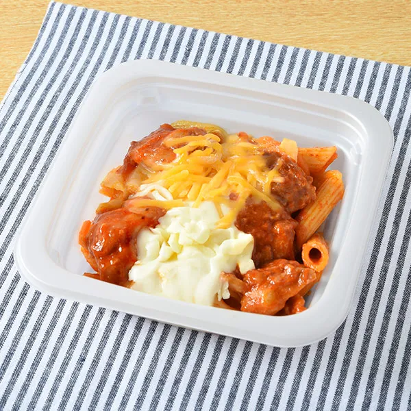 チーズソースで食べる韓国風旨辛チキン
