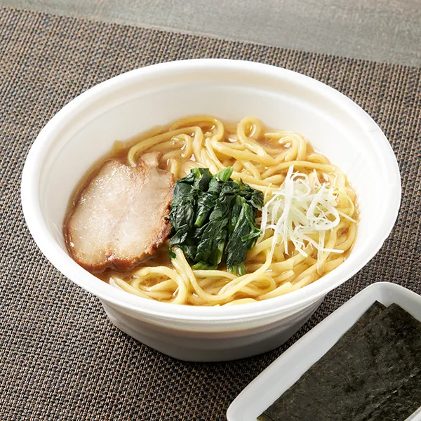 【関東】横浜家系豚骨醤油ラーメン