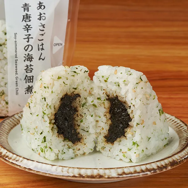 あおさごはん　青唐辛子の海苔佃煮おむすび