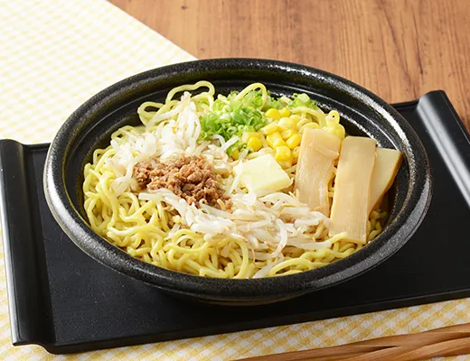 盛りすぎ！味噌バターコーンラーメン