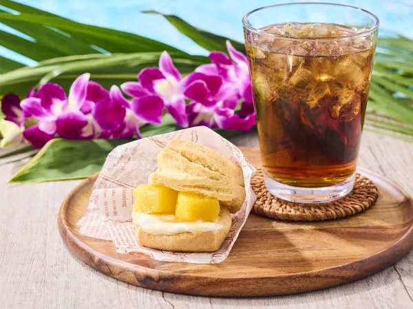 ＼アロハな夏のご褒美カフェタイム／ スコーンサンドにパイン×クリームチーズが登場！
