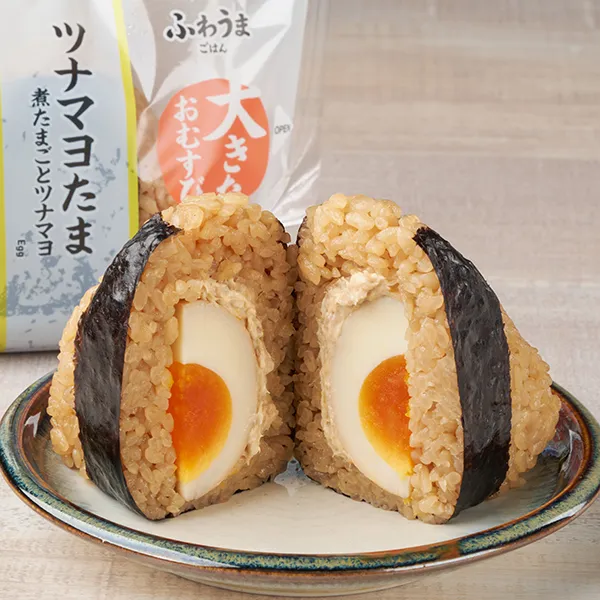 大きなおむすび　ツナマヨたま