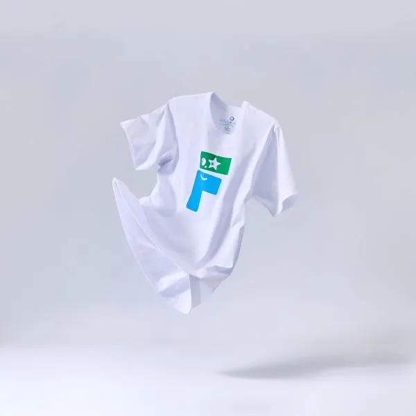 【ファミマオンライン】アウターＴシャツ　ＦＡＭＩＭＡ／しろ