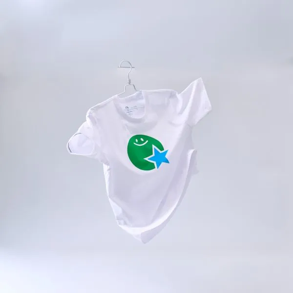 【ファミマオンライン】アウターＴシャツ　太陽と星／しろ