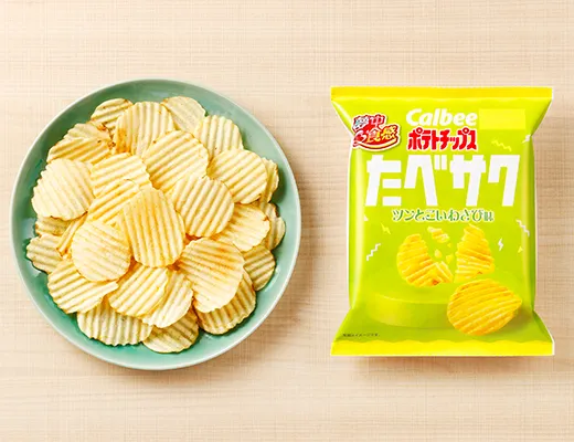 カルビー　ポテトチップス　たべサク　ツンとこいわさび味
