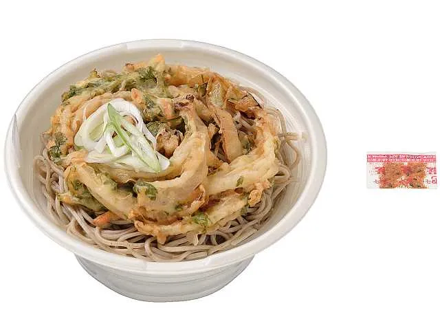 鰹出汁の旨味引き立つかき揚げそば