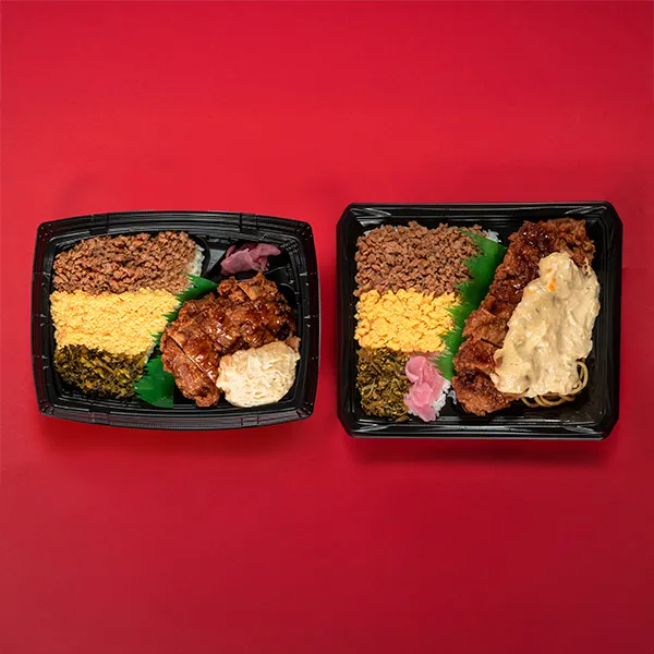 【お値段そのまま　おかわり45％増量作戦】増量　3色そぼろ&チキン南蛮弁当