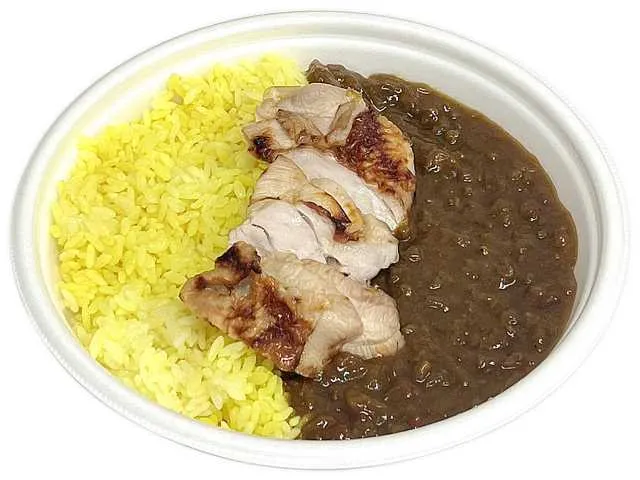あじとや監修　黒糖キーマチキンカレー