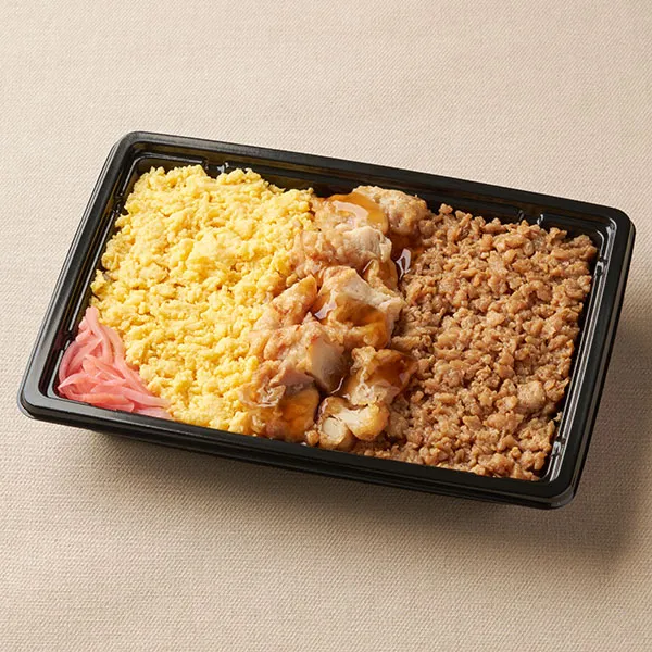 【中国・四国】から揚げとそぼろ弁当